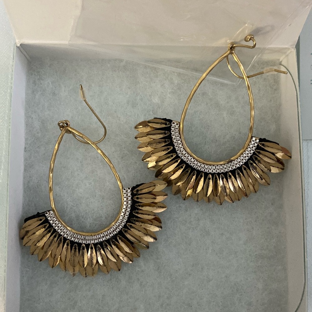 Stella & Dot Pegasus earrings